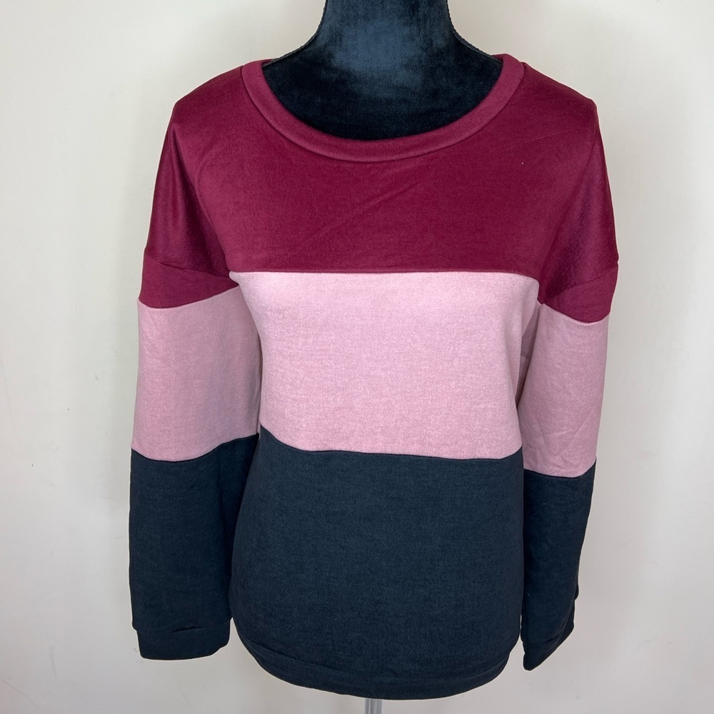 Active USA sweater
